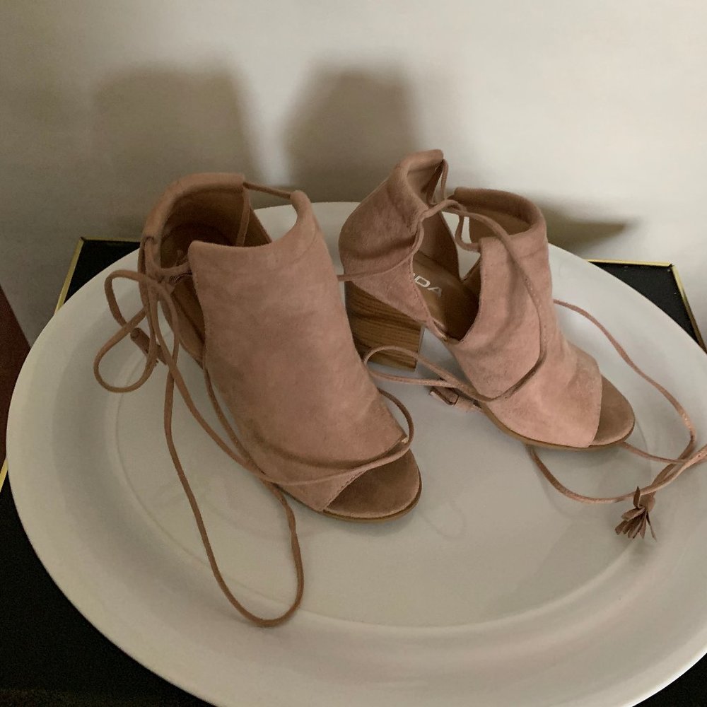 Soda bran Ankle Booths lace up w/ open toe, Pink 6